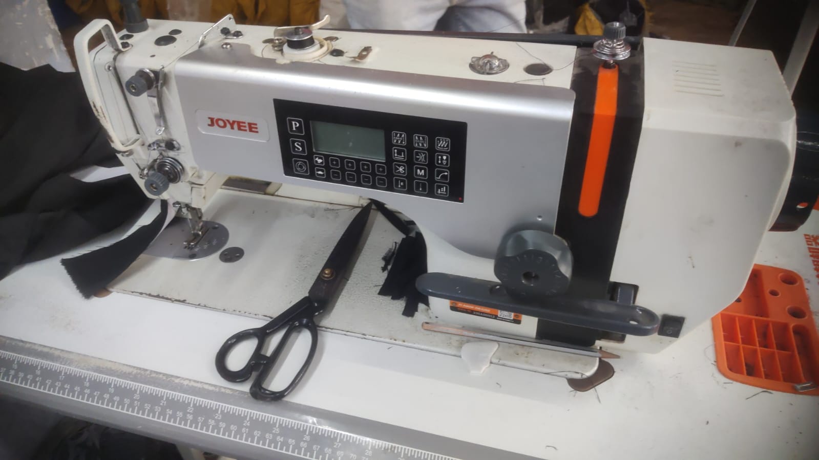 Joyee ubt auto cutter machine